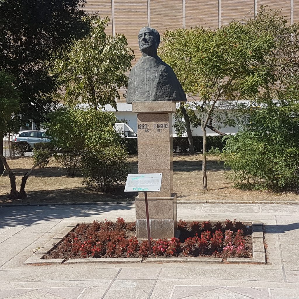 Statue in Personalities park
