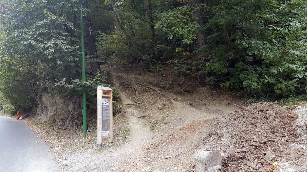 Footpath Entrance