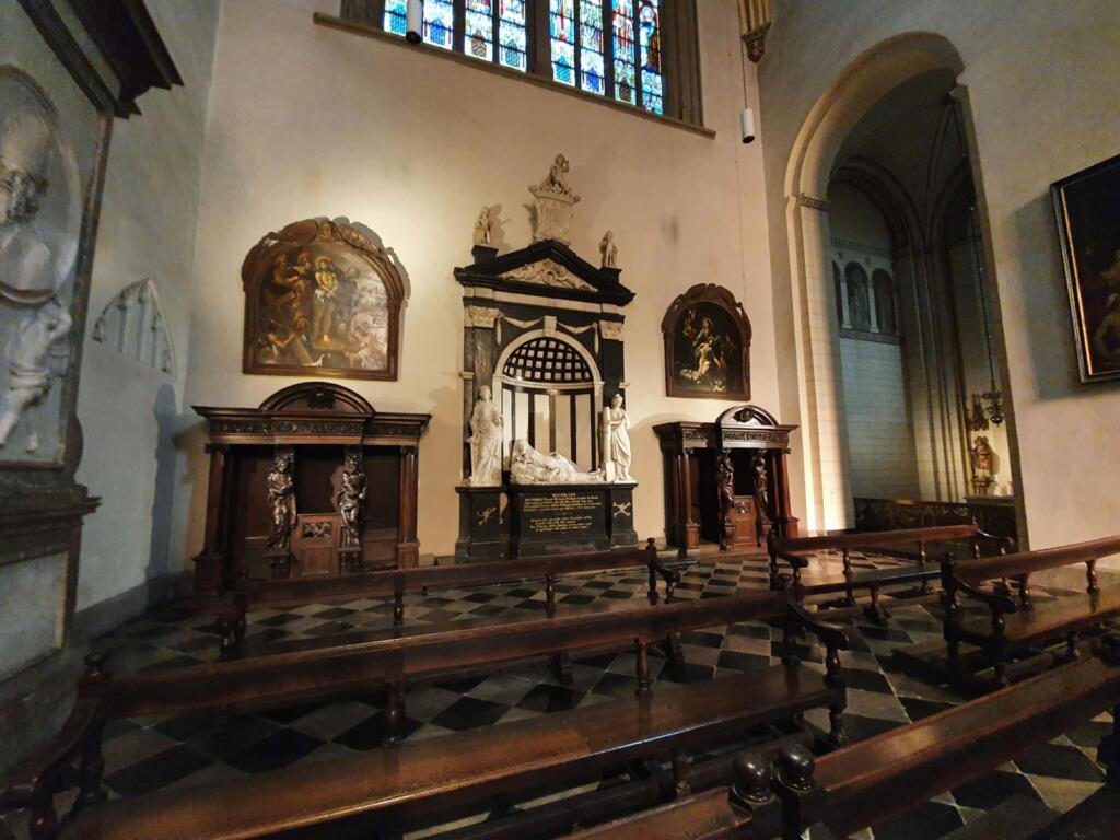 Basilica of Saint Servatius Inside