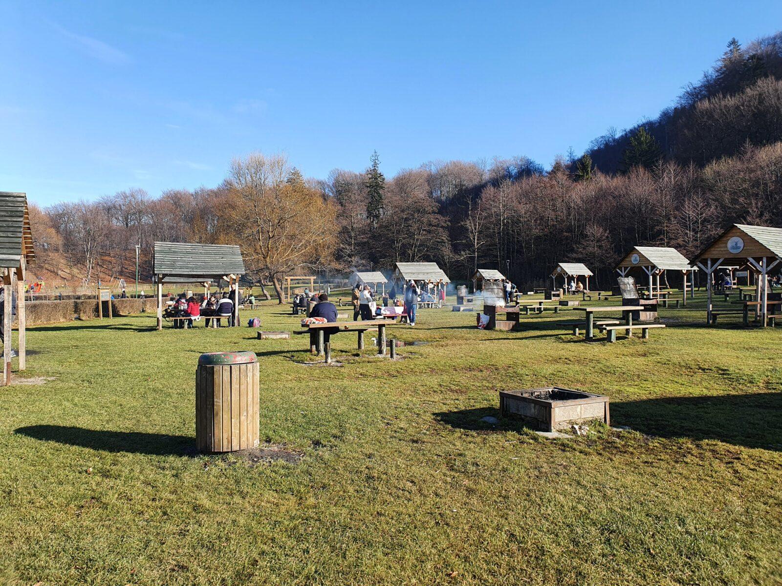 Picnic Site Lake Noua