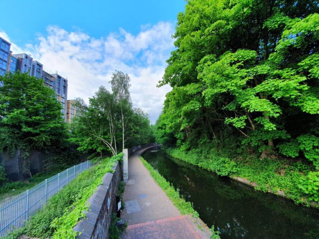 Birmingham to Worcester Canal