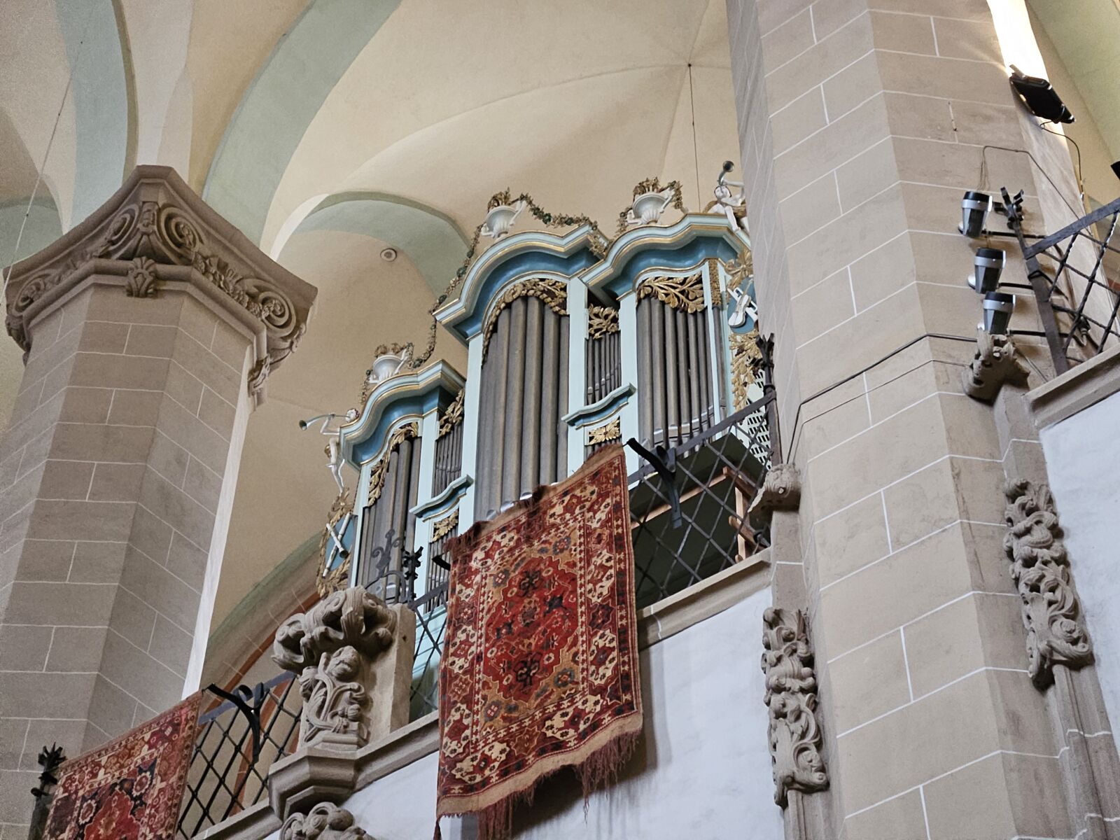 Blue Organ