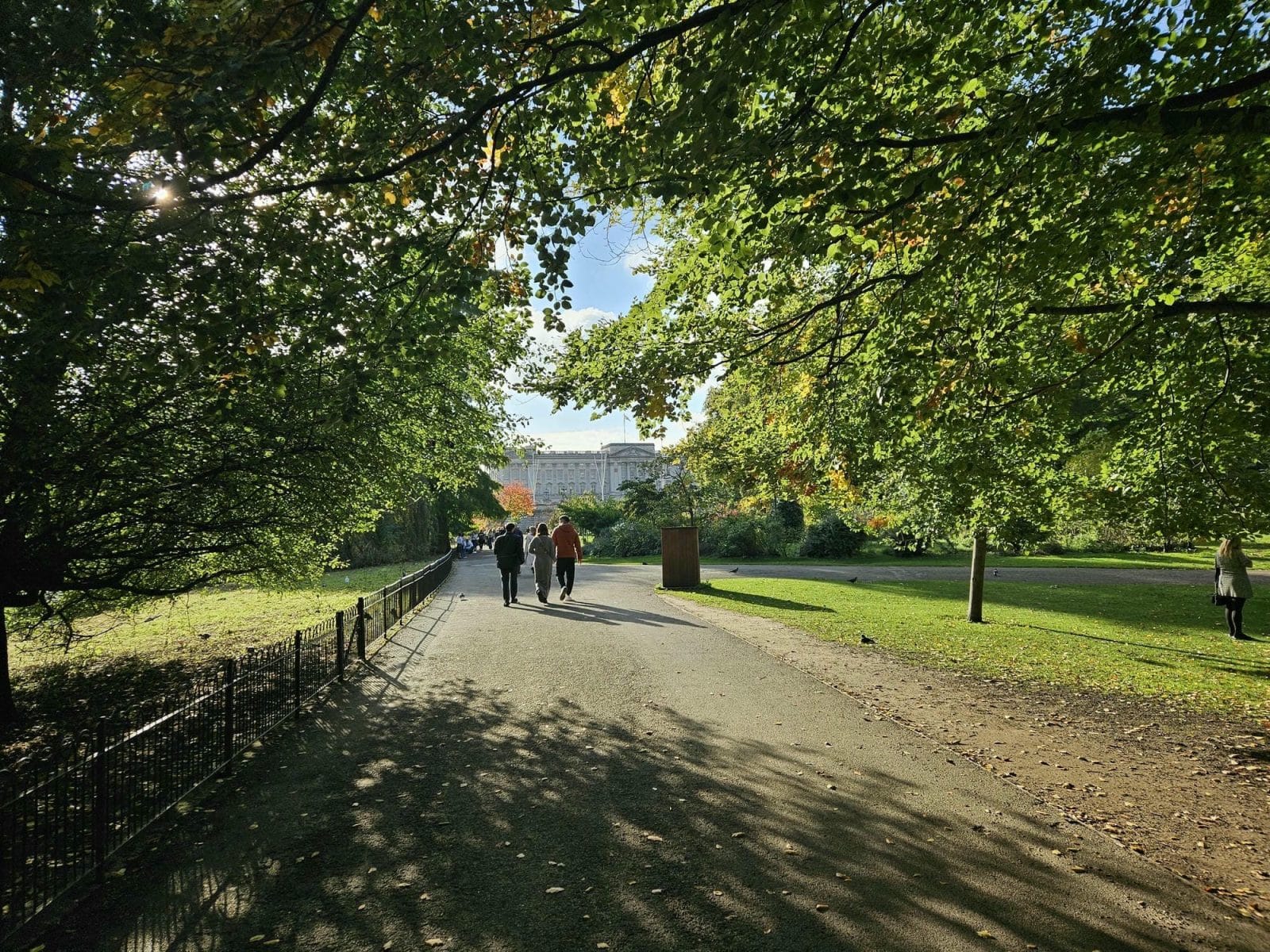 Walk St James Park