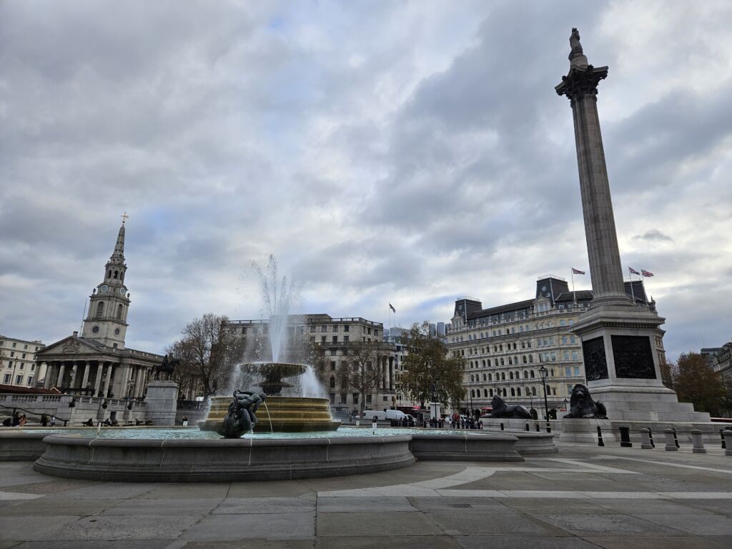 Things to do in Trafalgar Square in London