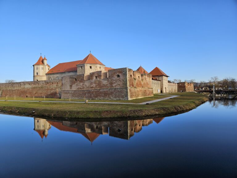 Castles in Romania - Fagaras Citadel