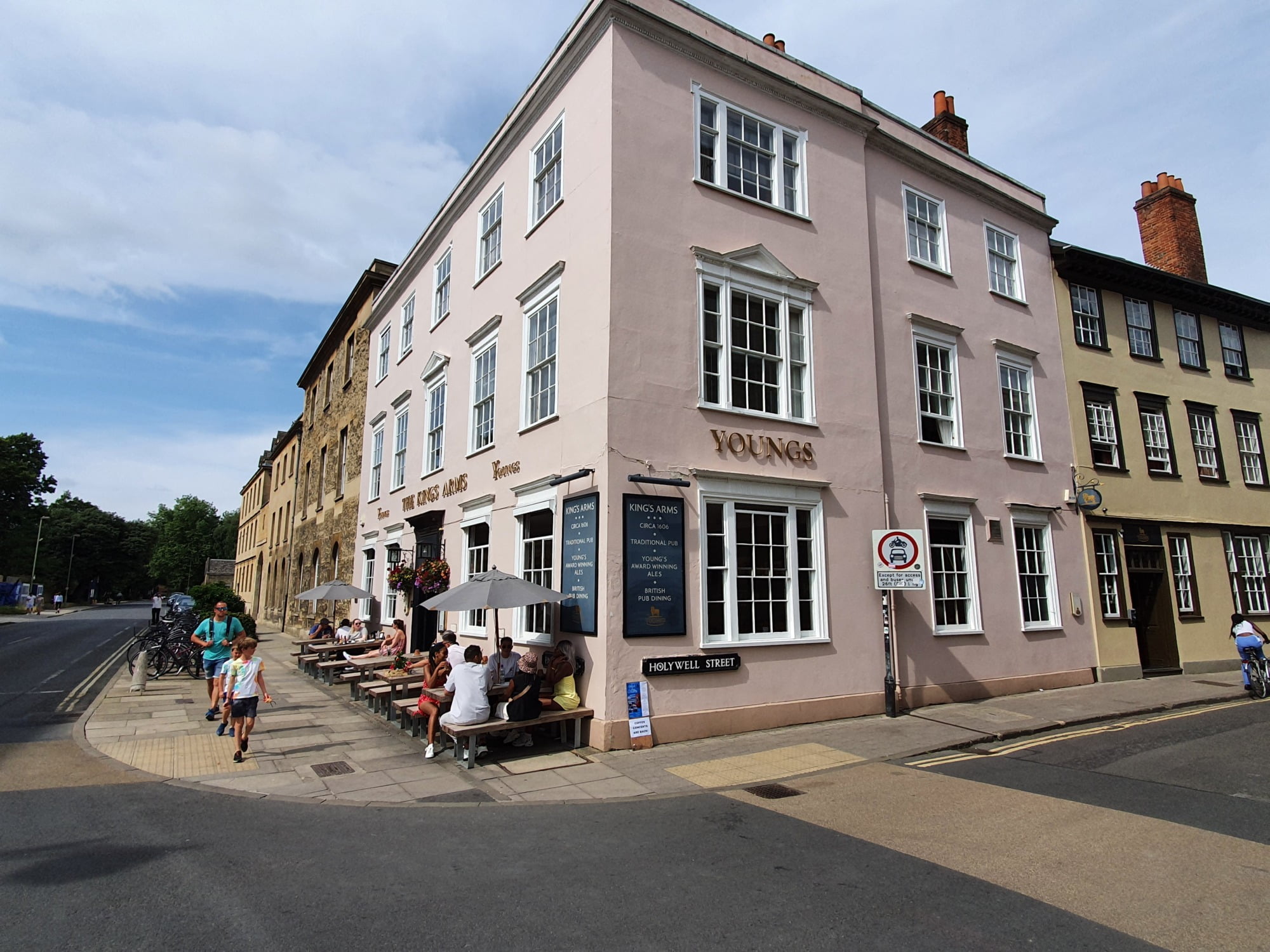 The Kings Arms - Dog Friendly Oxford