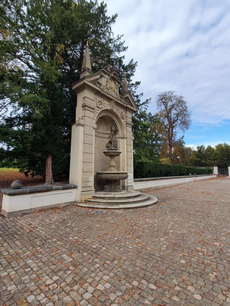 Herkules Statue