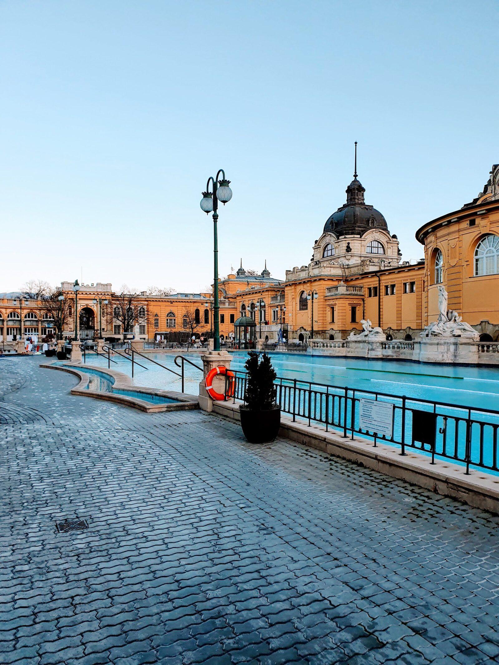 Thermal Baths Vertical
