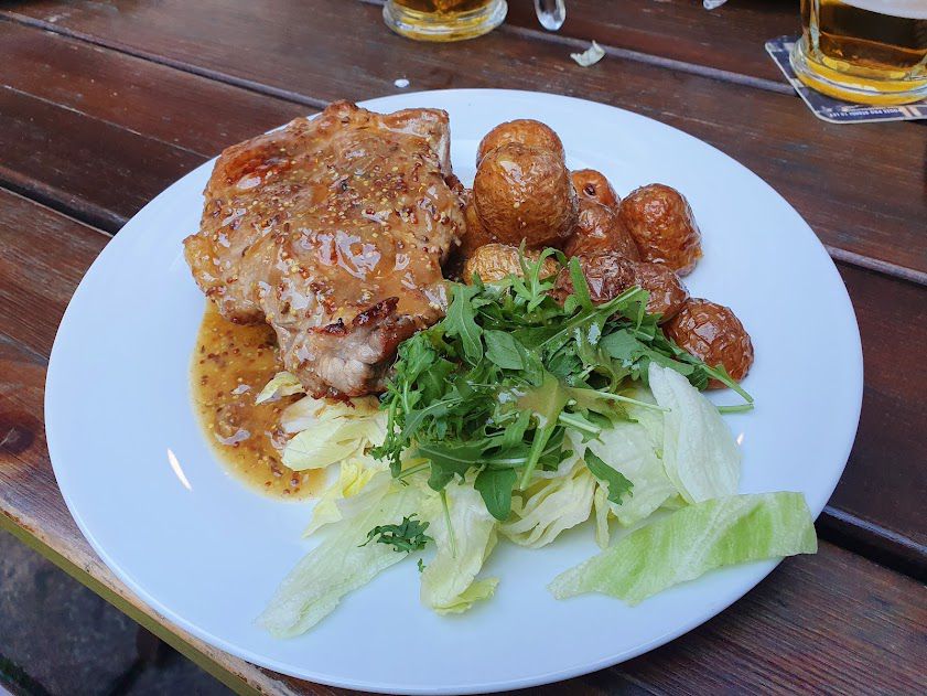 Travellers restaurant Pork