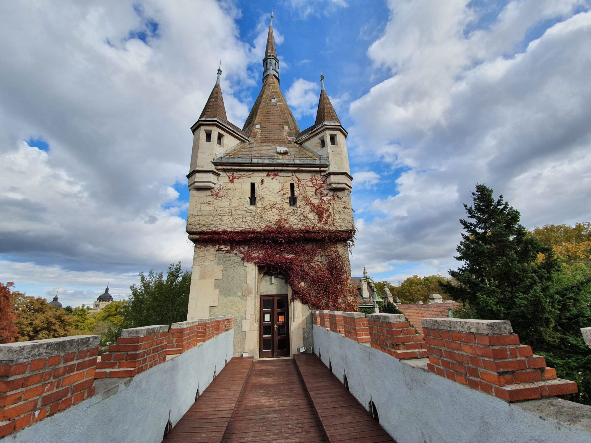 Gatehouse Tower Vajdahunyad Castle