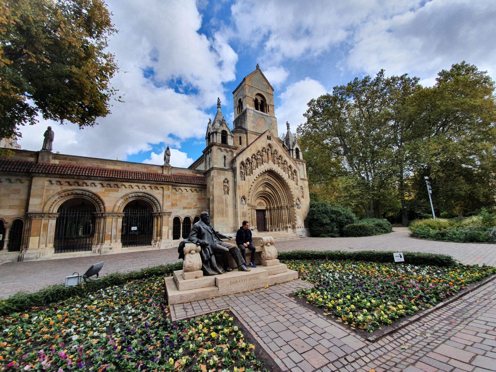 Jaki Chapel Statue