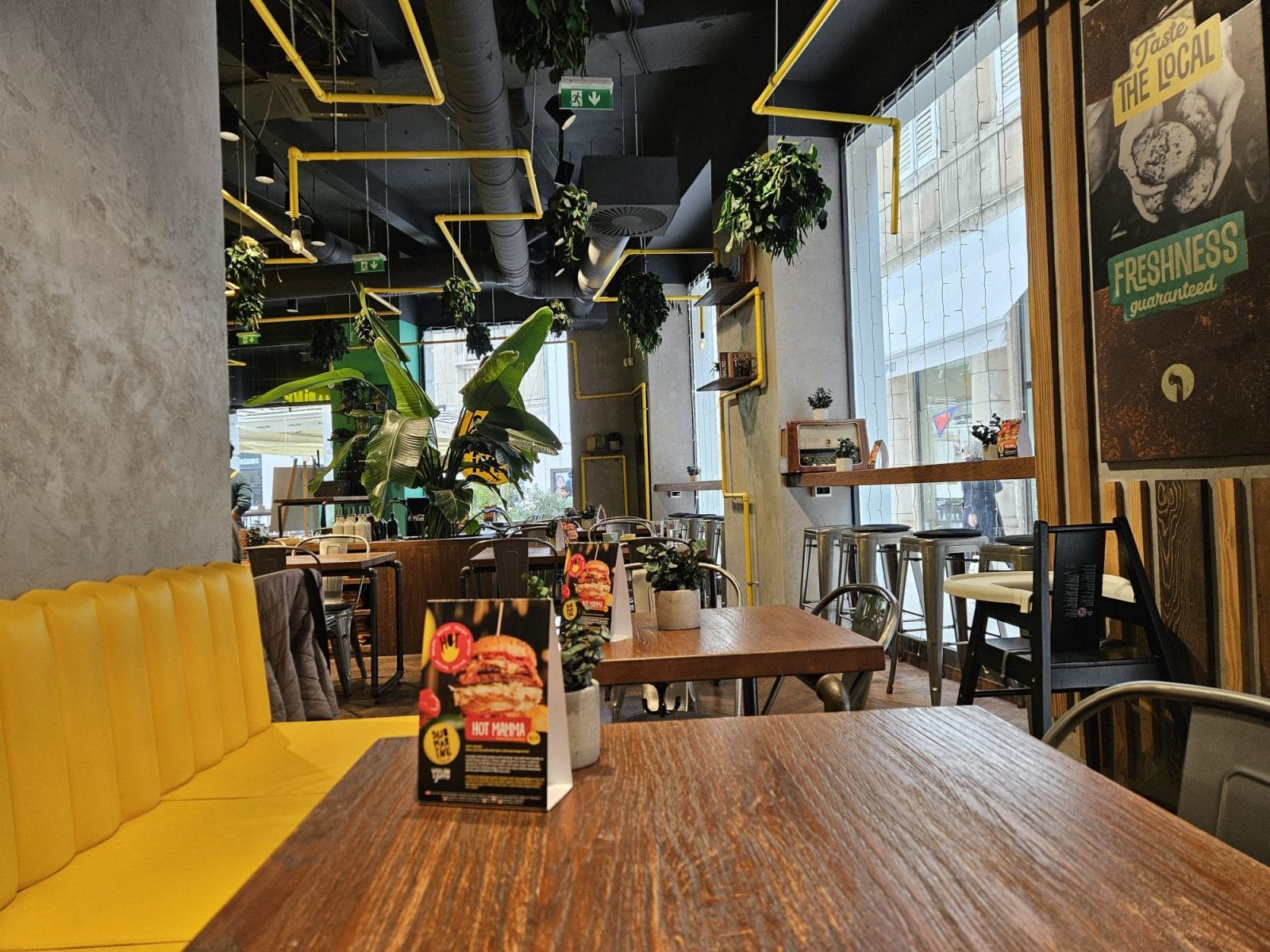 Submarine Burger - Centar Dog Friendly Restaurants Split
