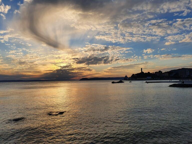 Sunsets Split