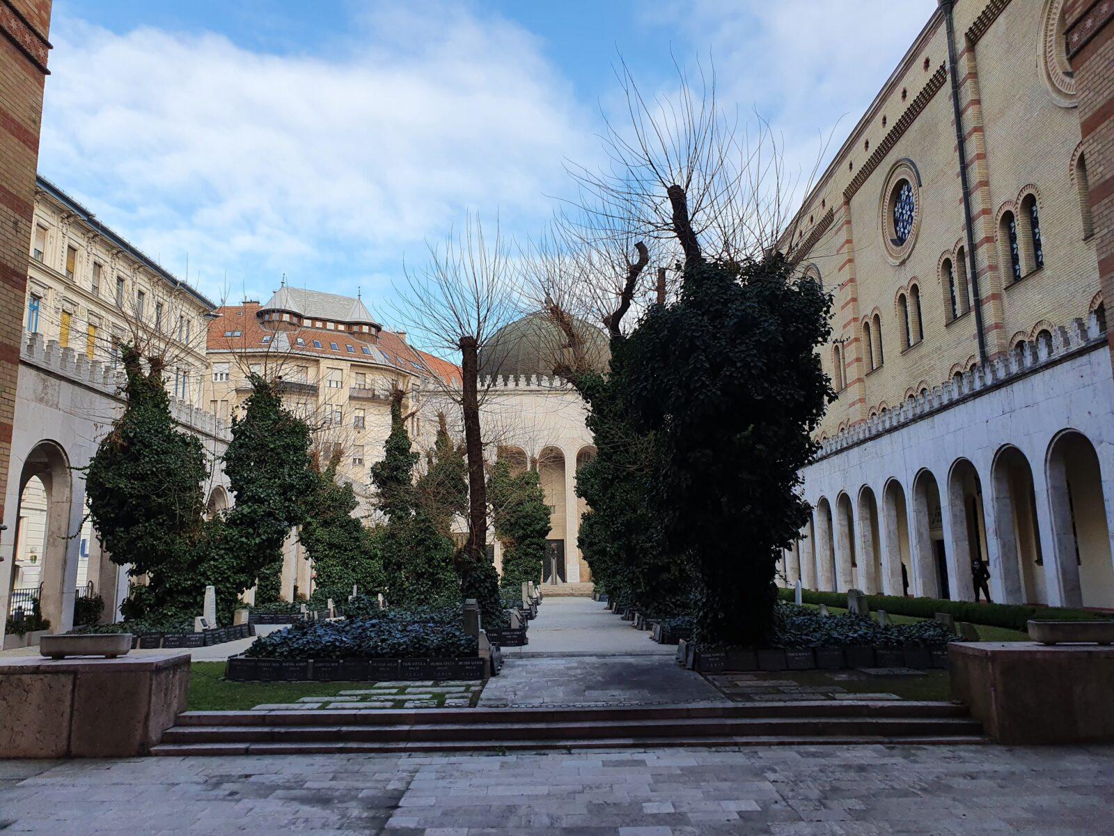 Dohány Street Synagogue Gardens