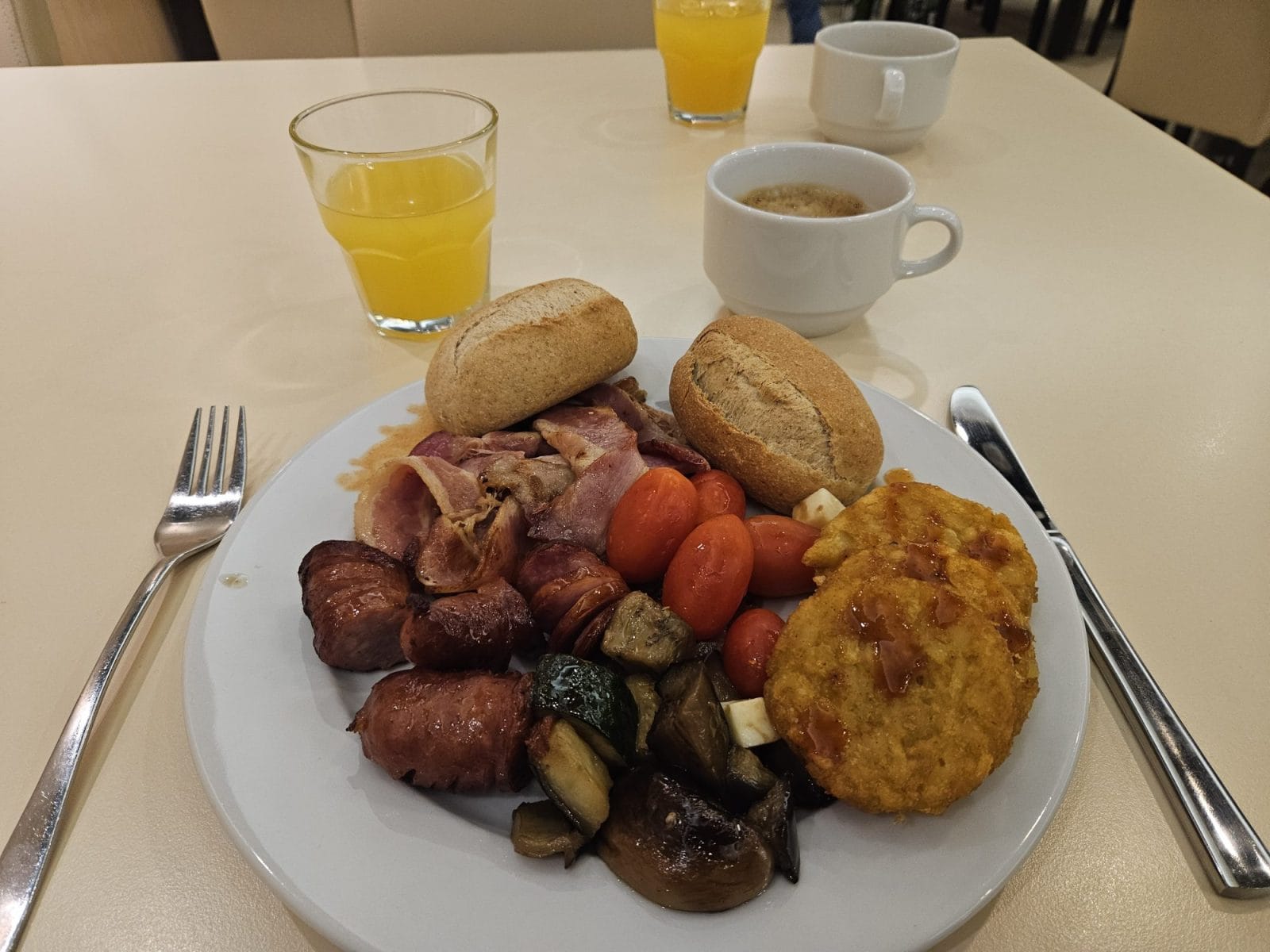 Hotel Central Breakfast