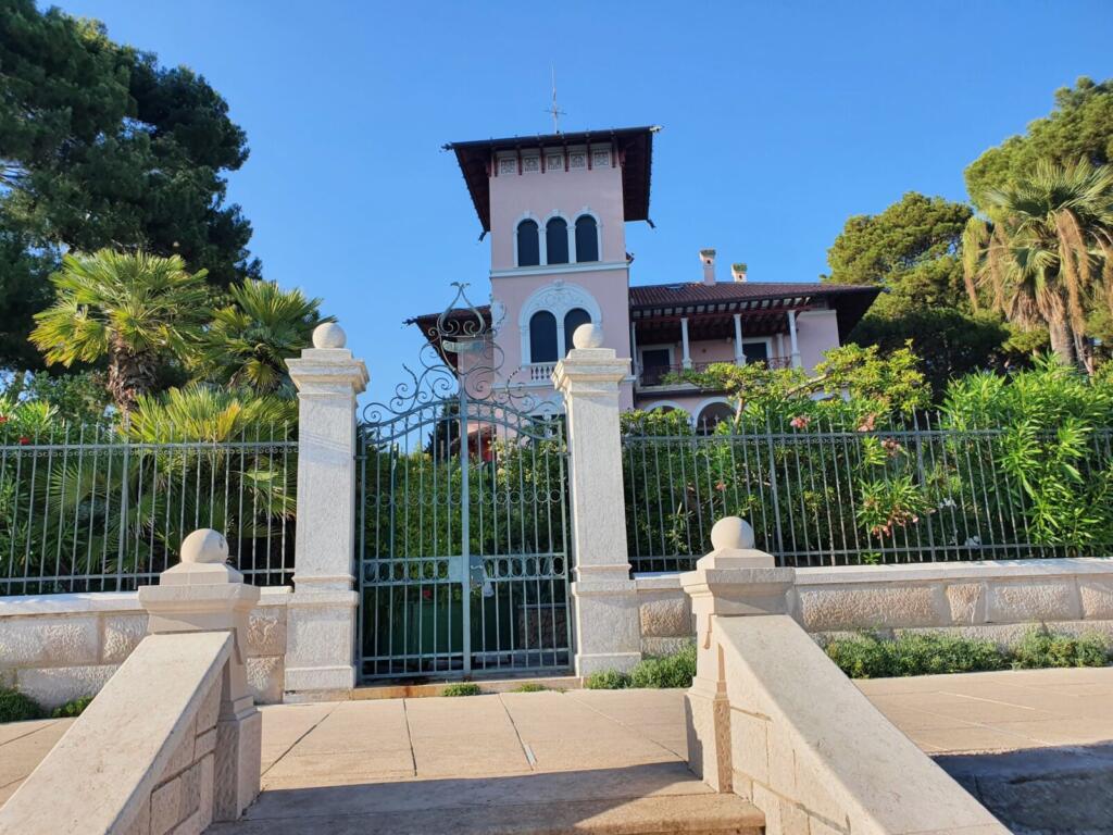 Villa Carolina