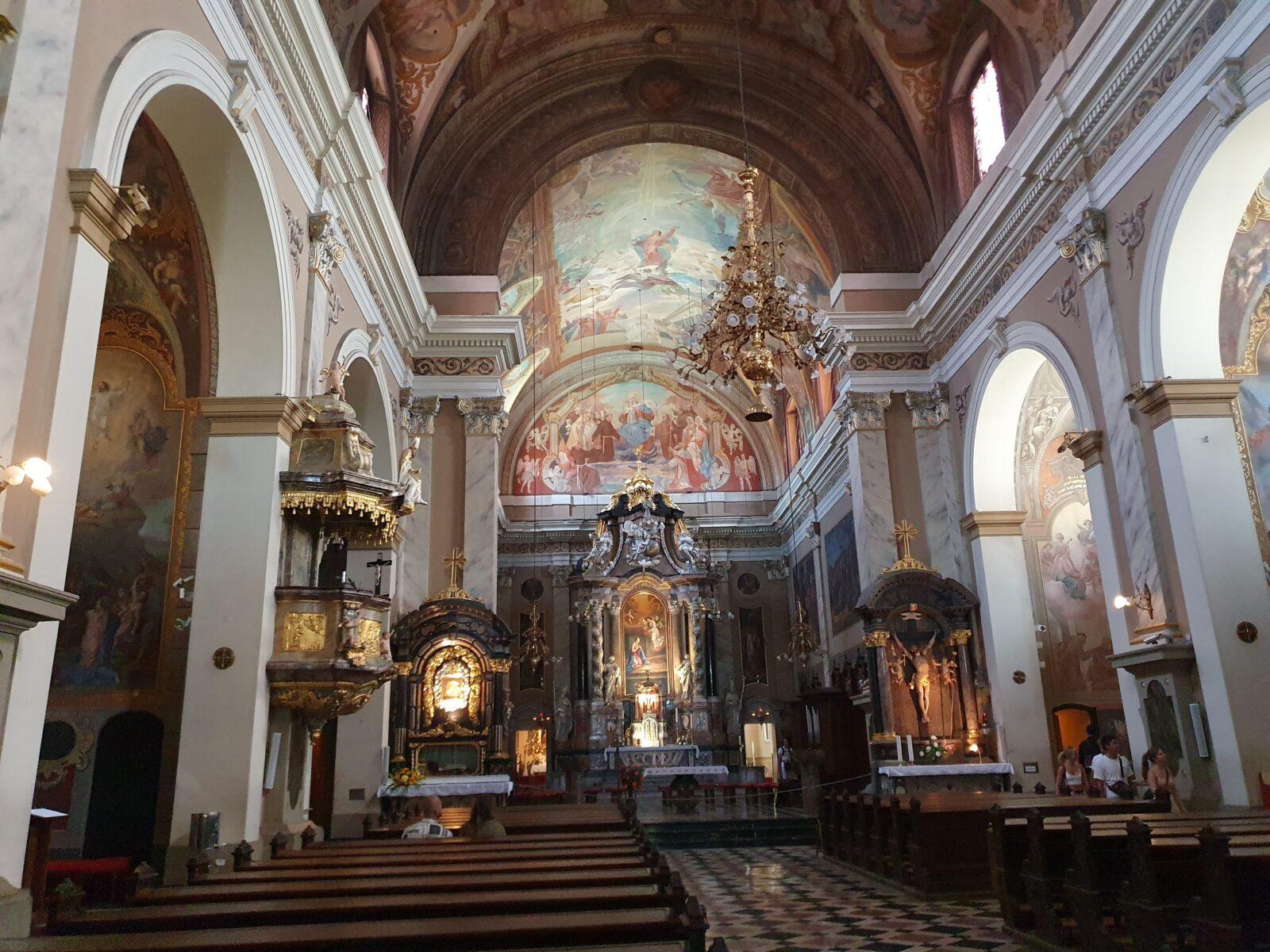 Franciscan Church of the Annunciation inside