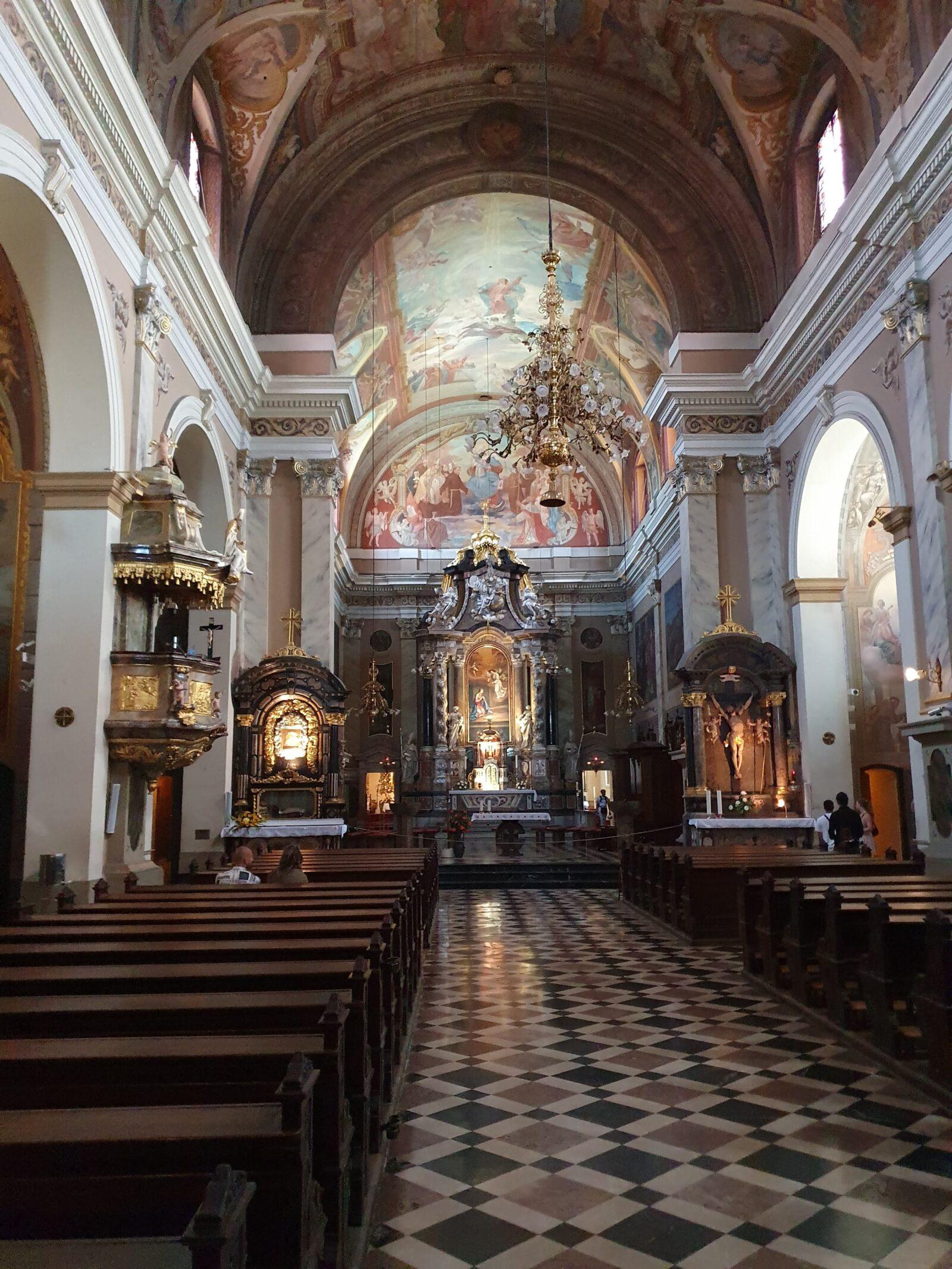 Franciscan Church of the Annunciation nave