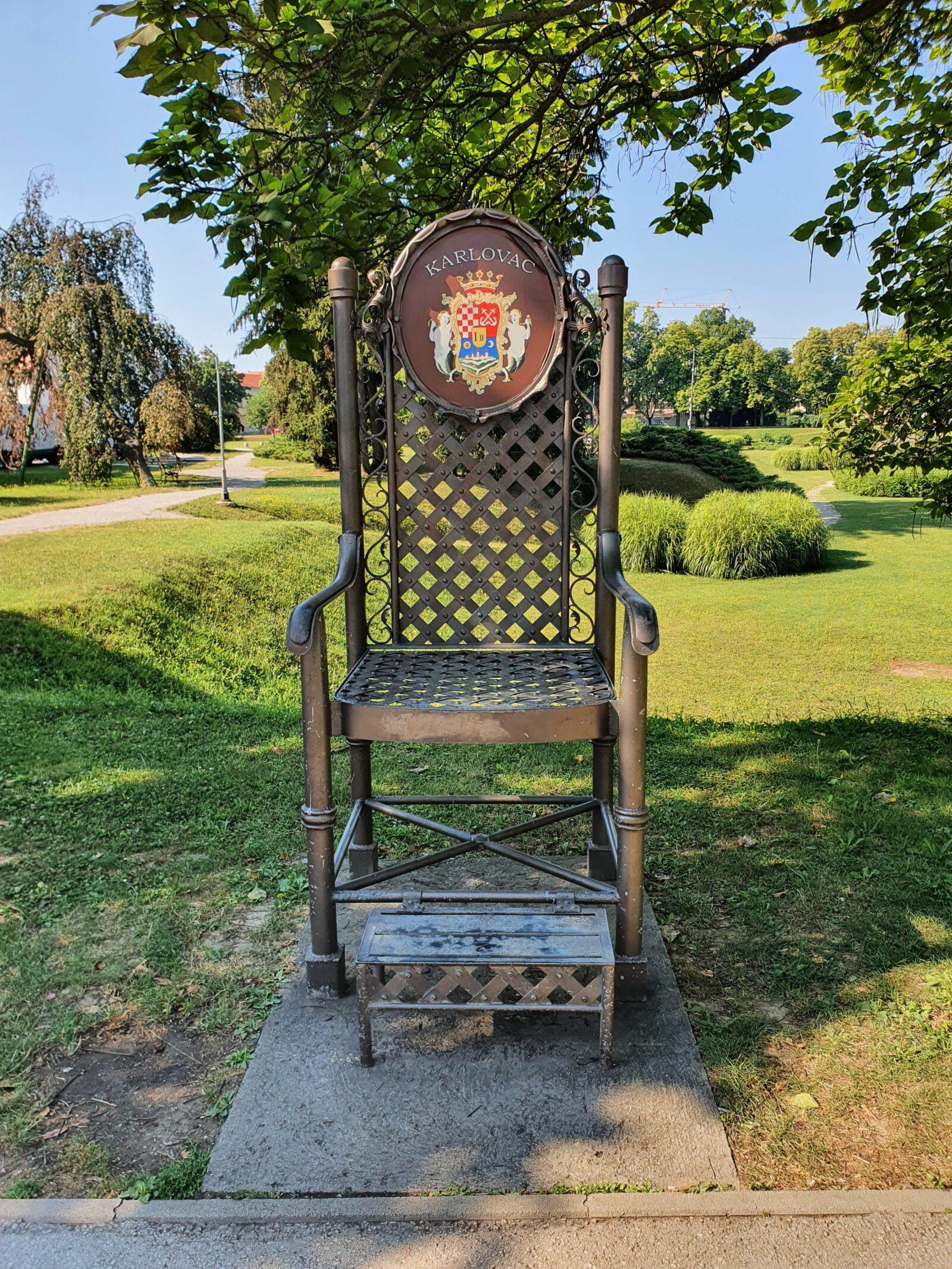Karlovac Chair