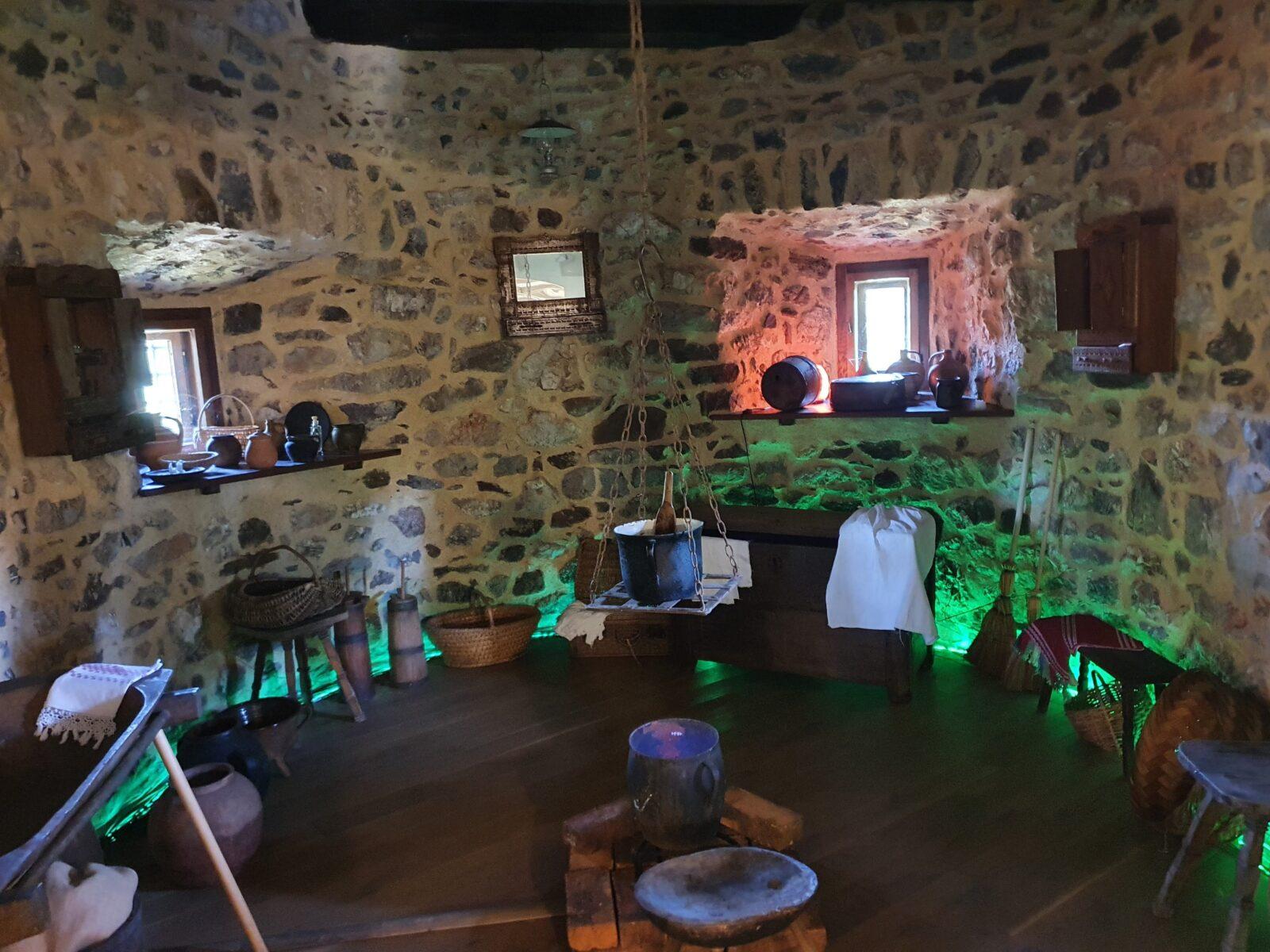 Stari grad Dubovac Exhibits