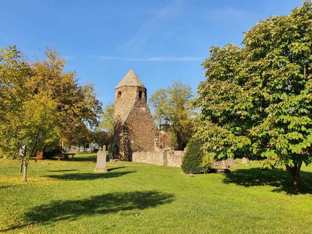 Avasi church Ruins