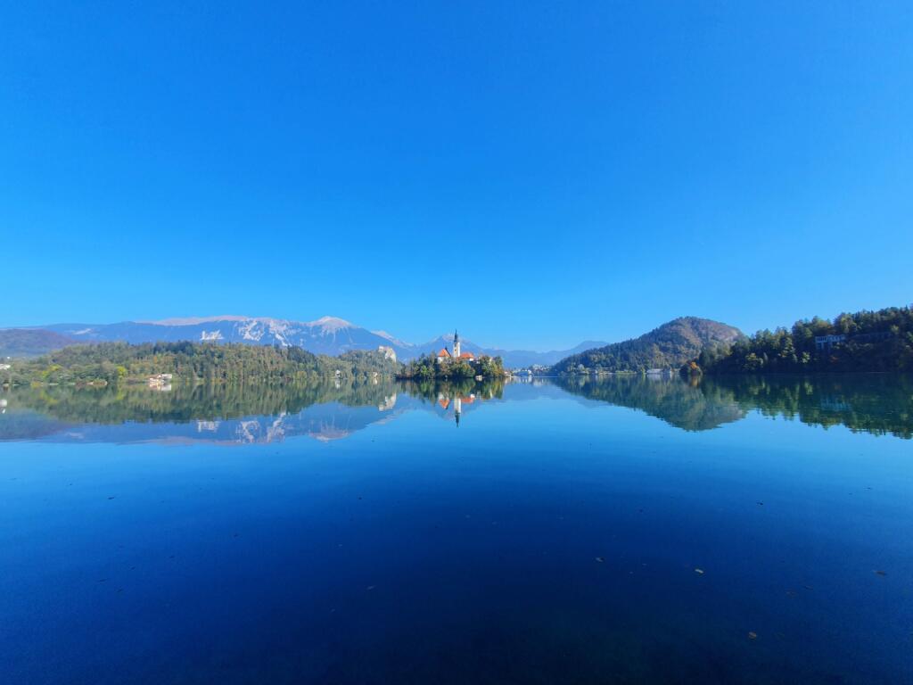 Entire Lake Bled