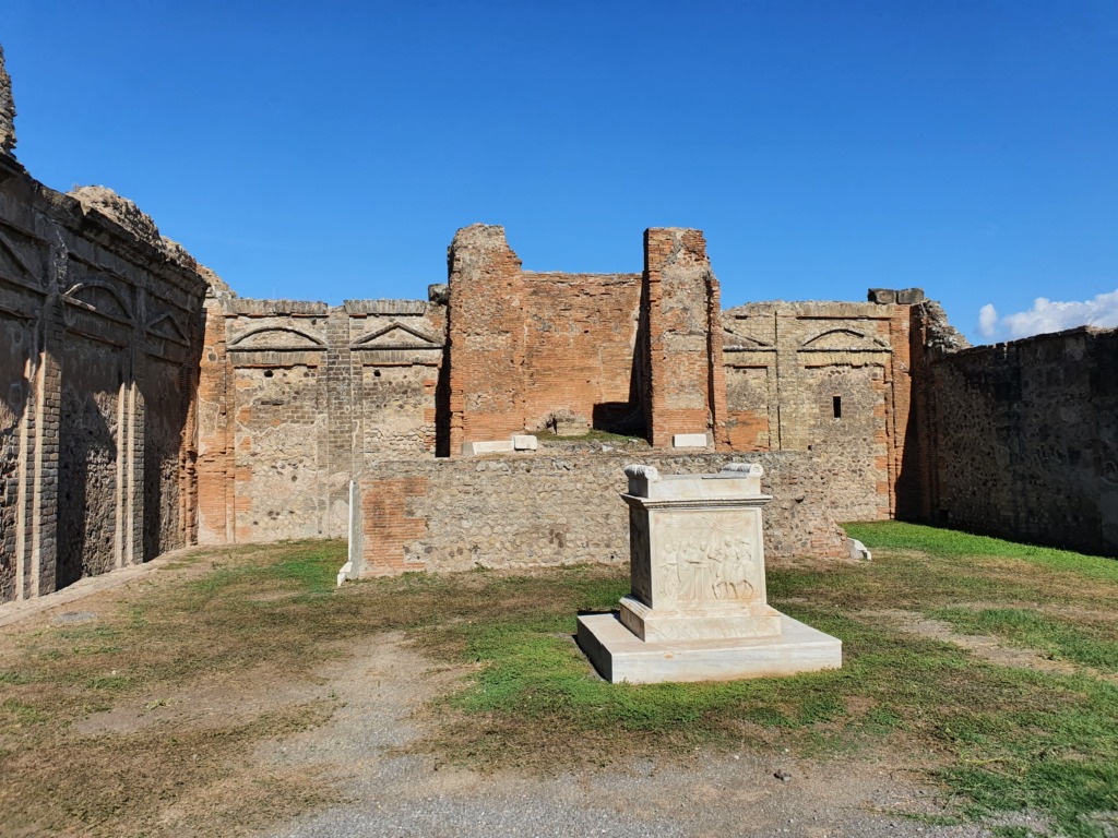 Tempio di Vespasiano