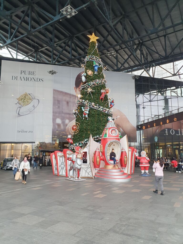 Iulius Mall Christmas Tree