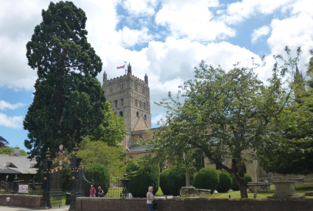 Places to Visit Gloucestershire - Tewkesbury