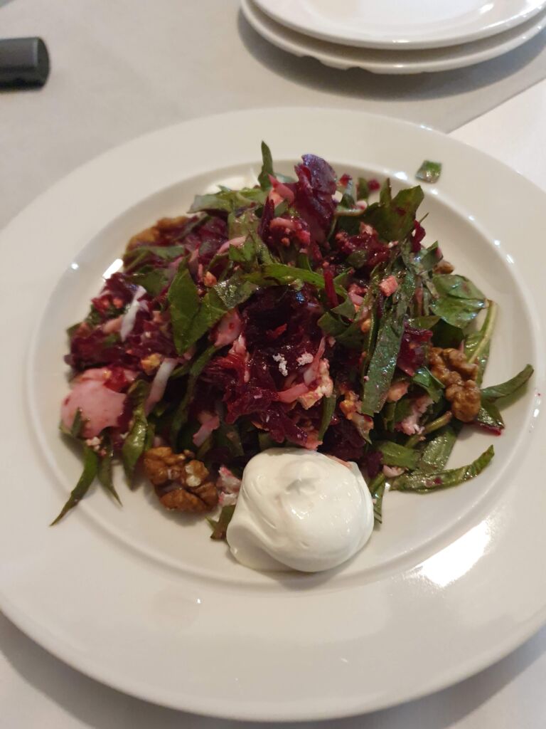 Yuzhen Polah Pri Malak Bunardzhik Autumn Salad