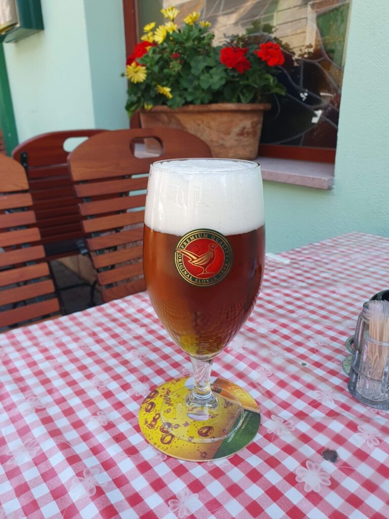 Hubert Restaurant & Pension Beer