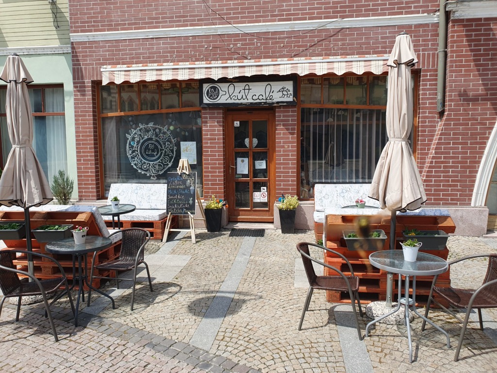 Kút Café France