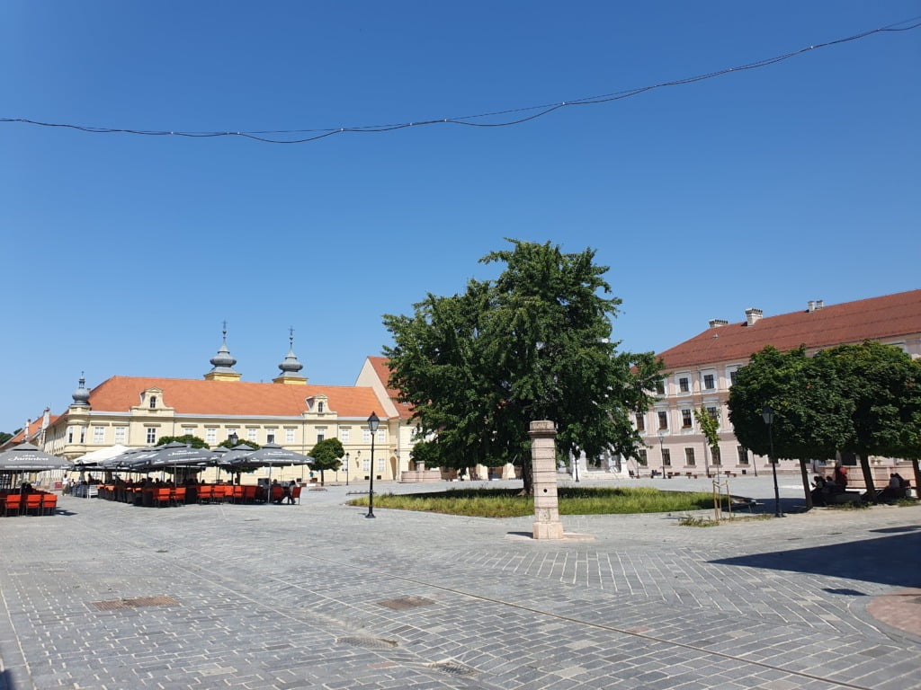 Trg Svetog Trojstva Osijek