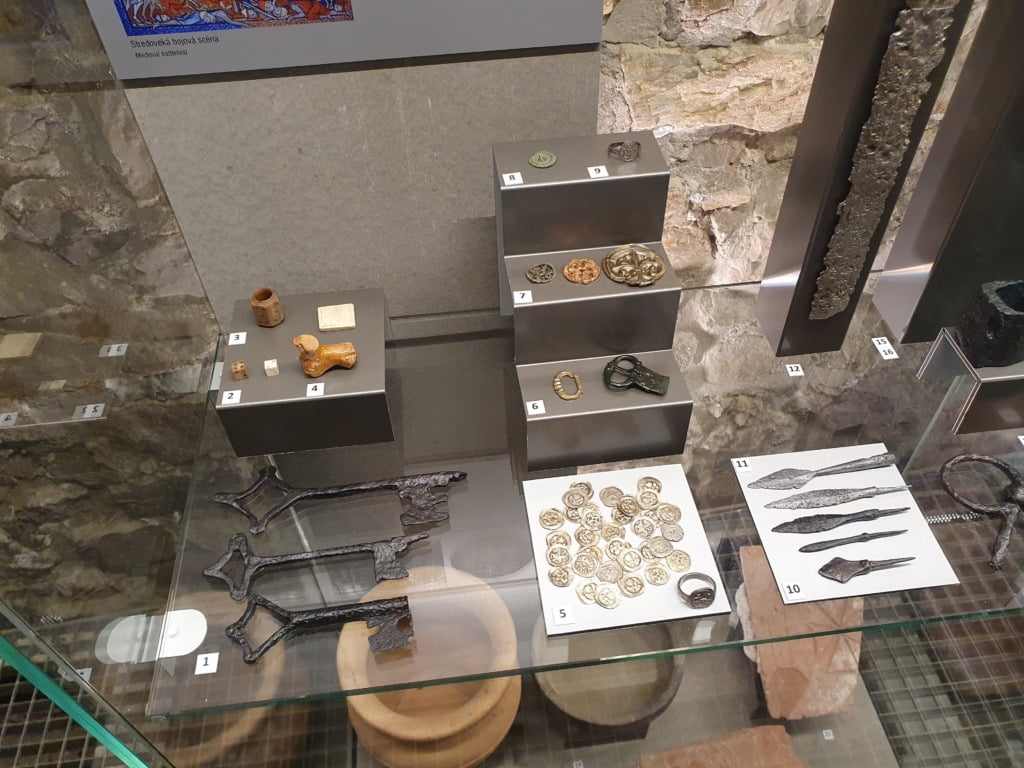 Artefacts Cave Museum