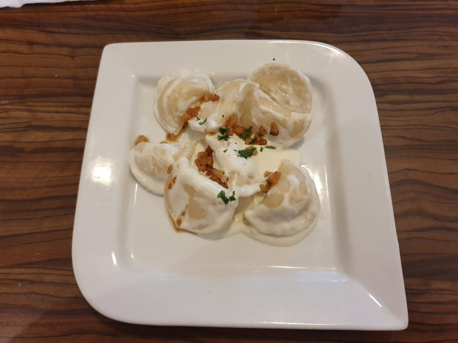 LINOS Bistro & Cafe