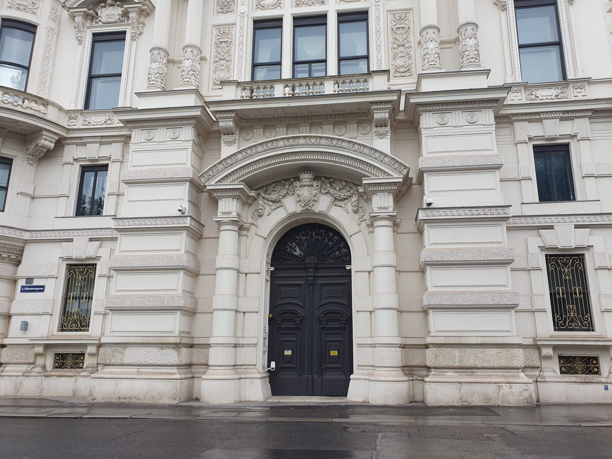 Palais Larisch-Mönnich Entrance