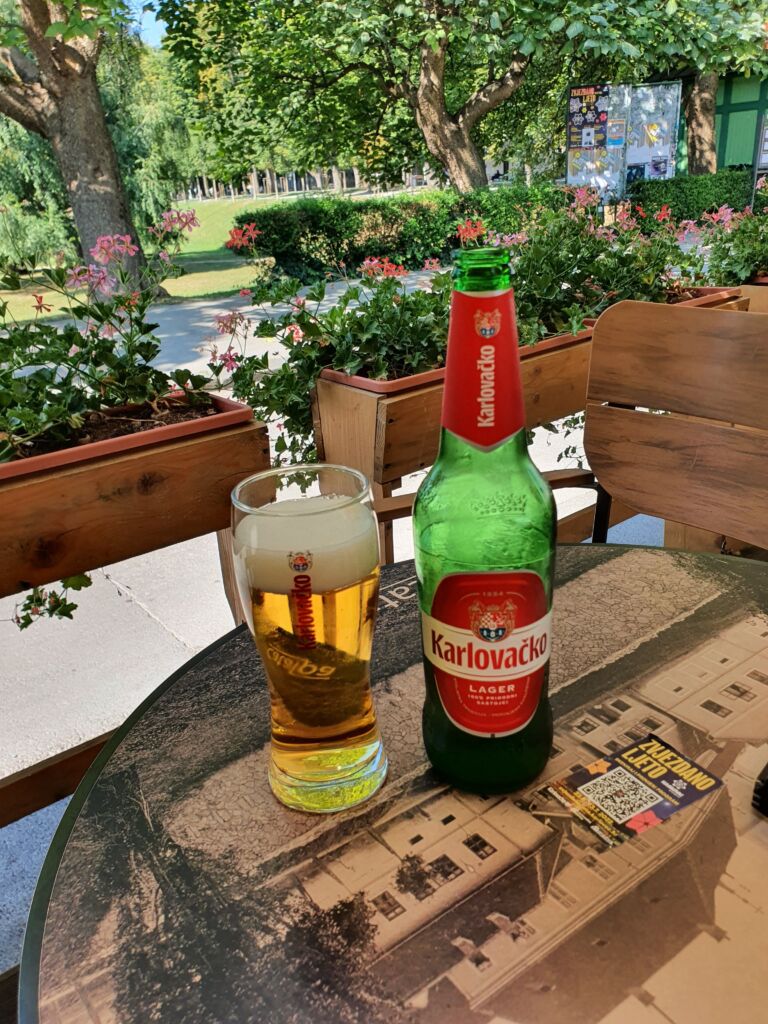 Catalpa Lounge Bar Karlovacko
