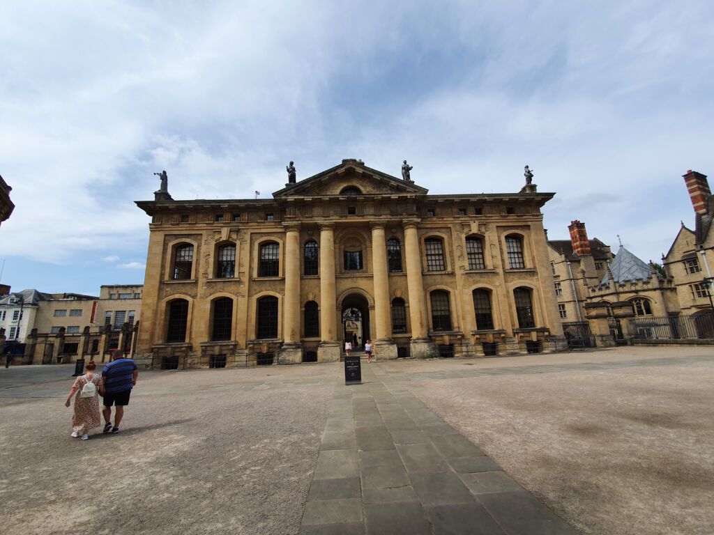 Clarendon Building Columns