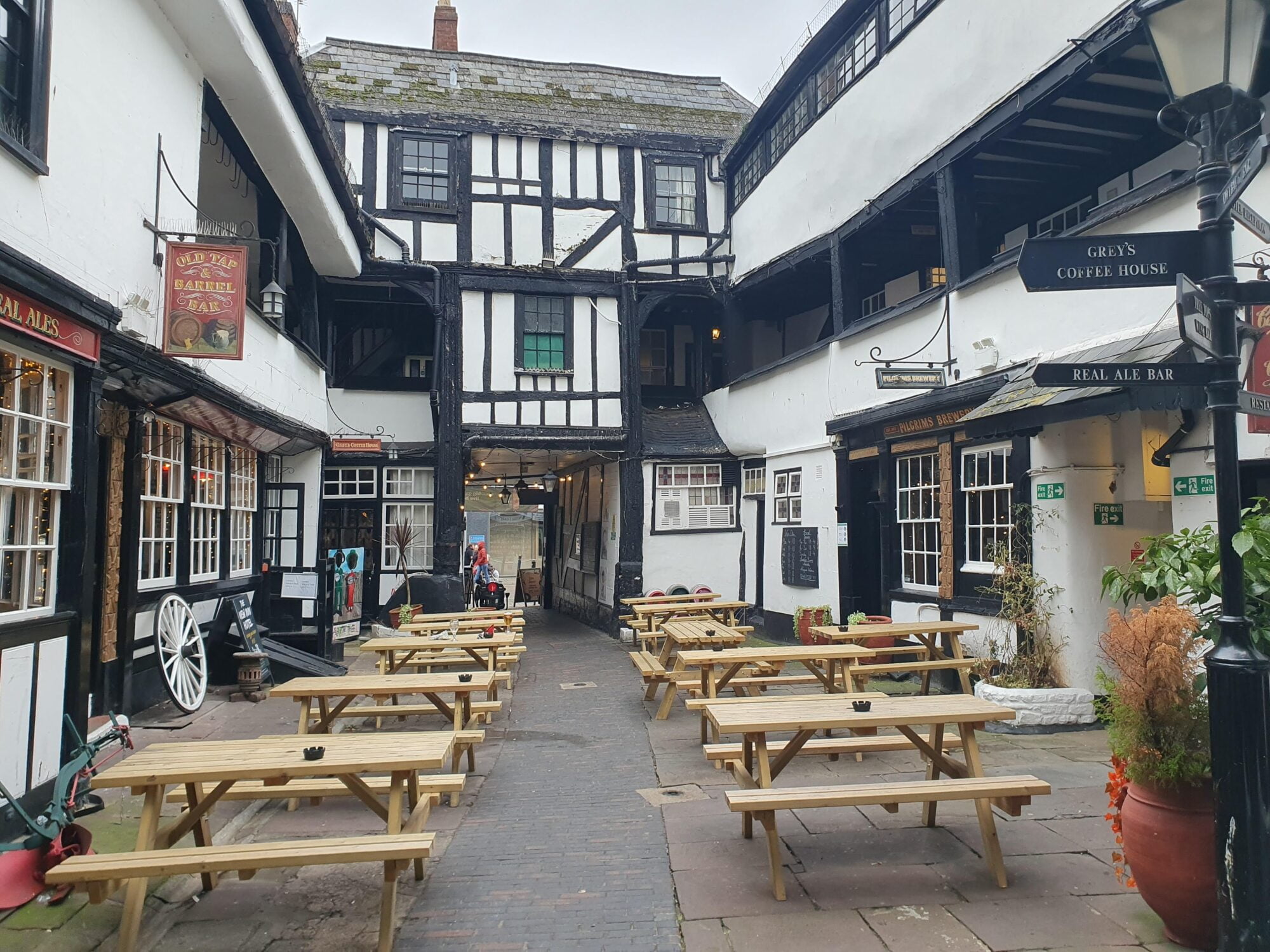 New Inn Hotel in Gloucester