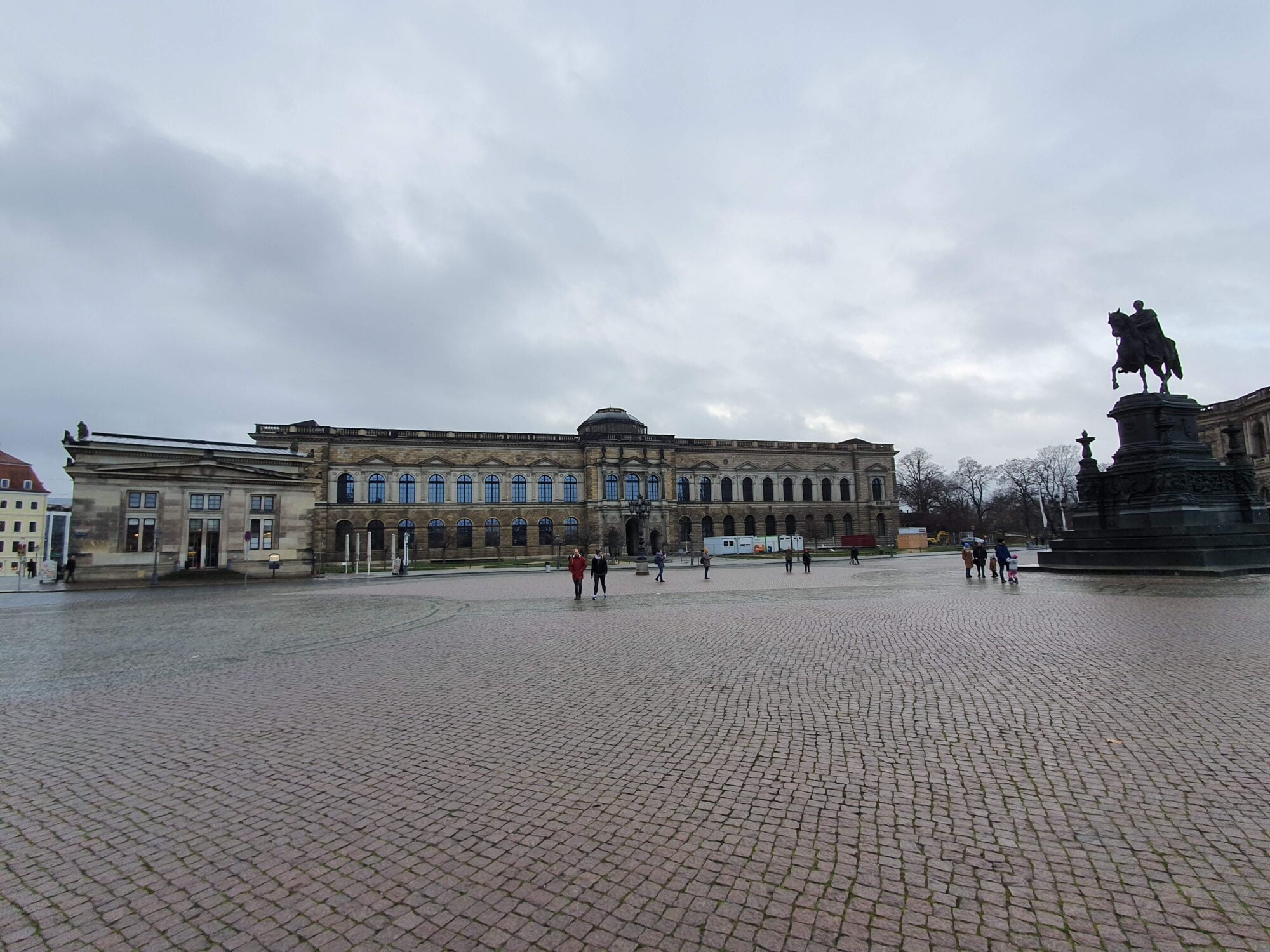 Theaterplatz