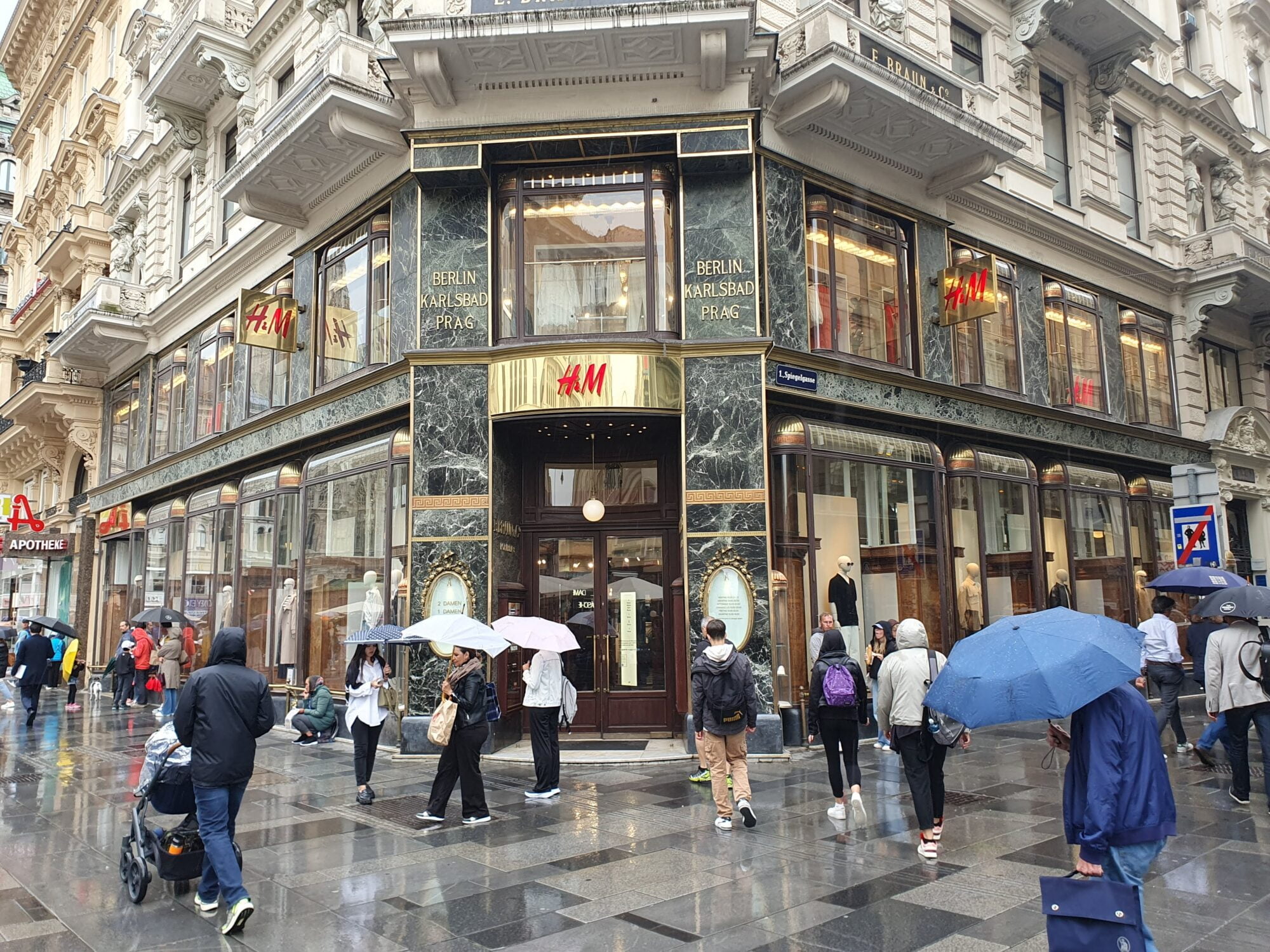 H&M Vienna