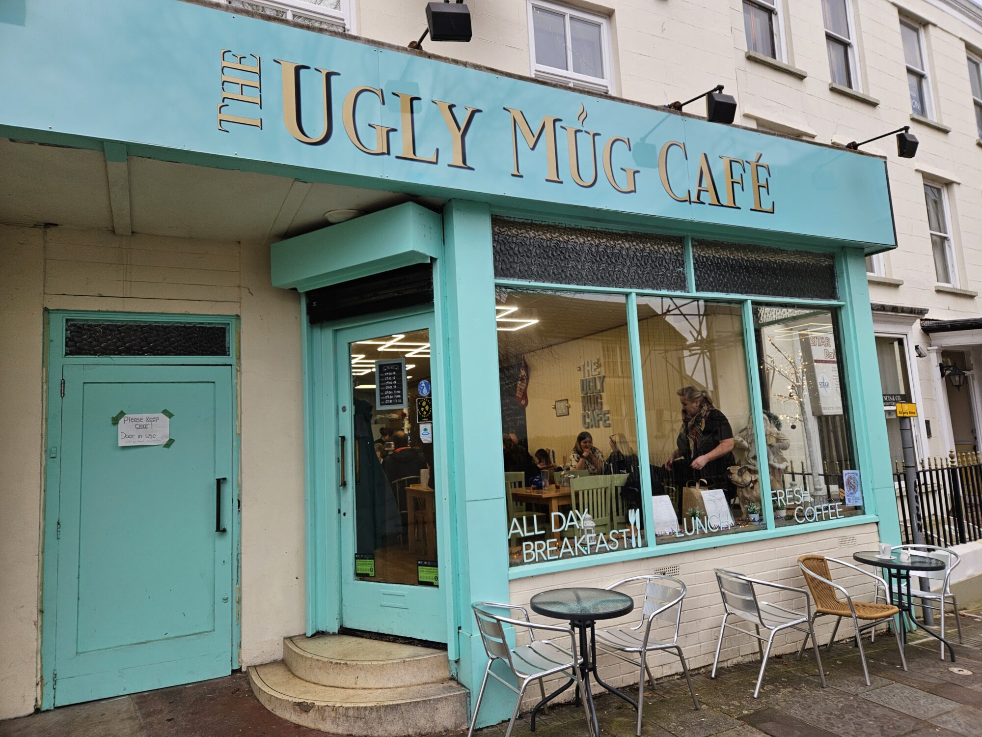 dog friendly cafe