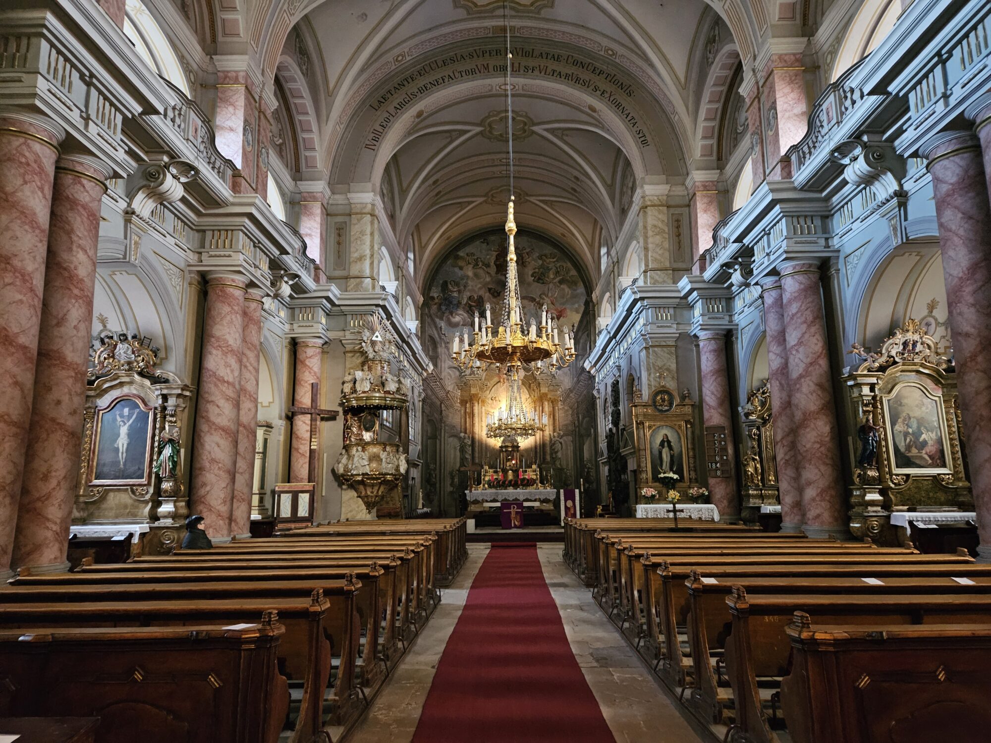 Holy Trinity Roman Catholic Church Inside
