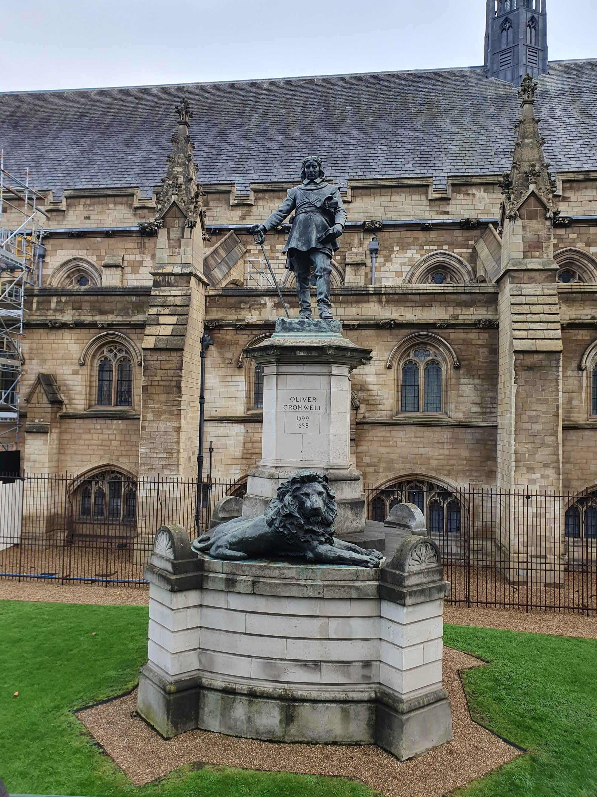 Statue of Oliver Cromwell at Houses of Parliament