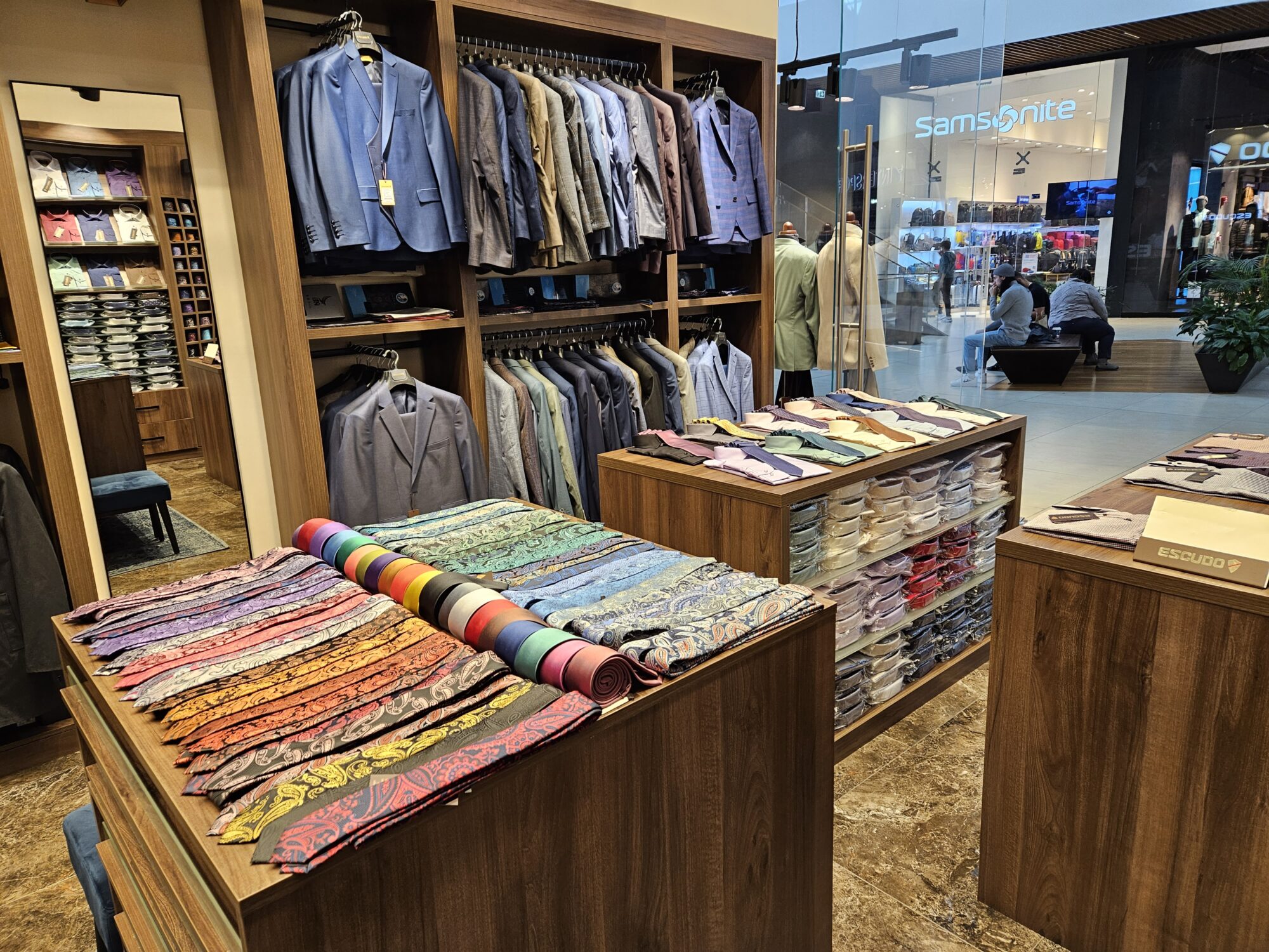 Suit Shop