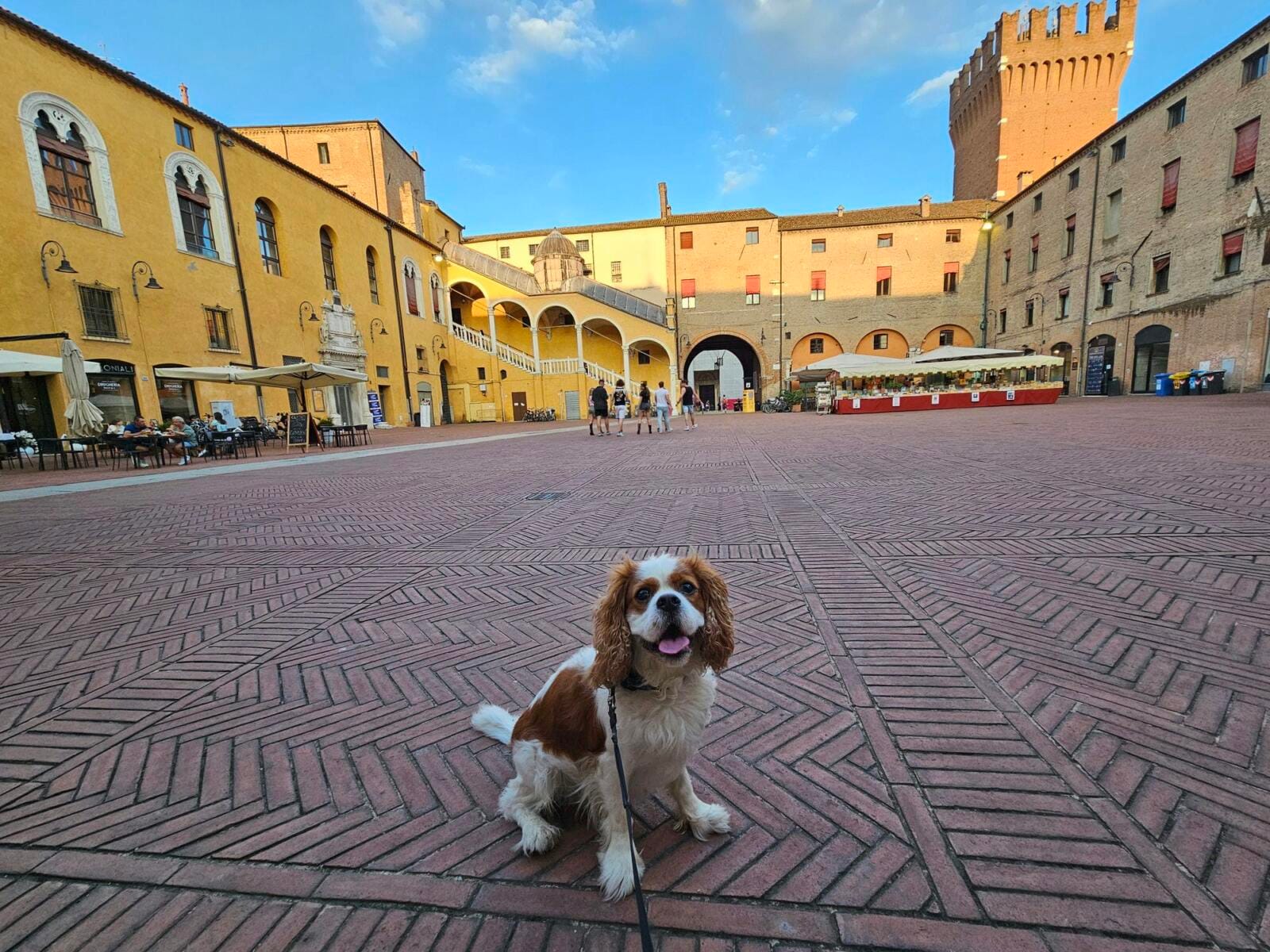 Piazza Ferrara