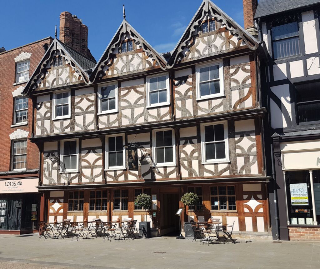 Raikes Inn - Bust Pubs in Gloucester