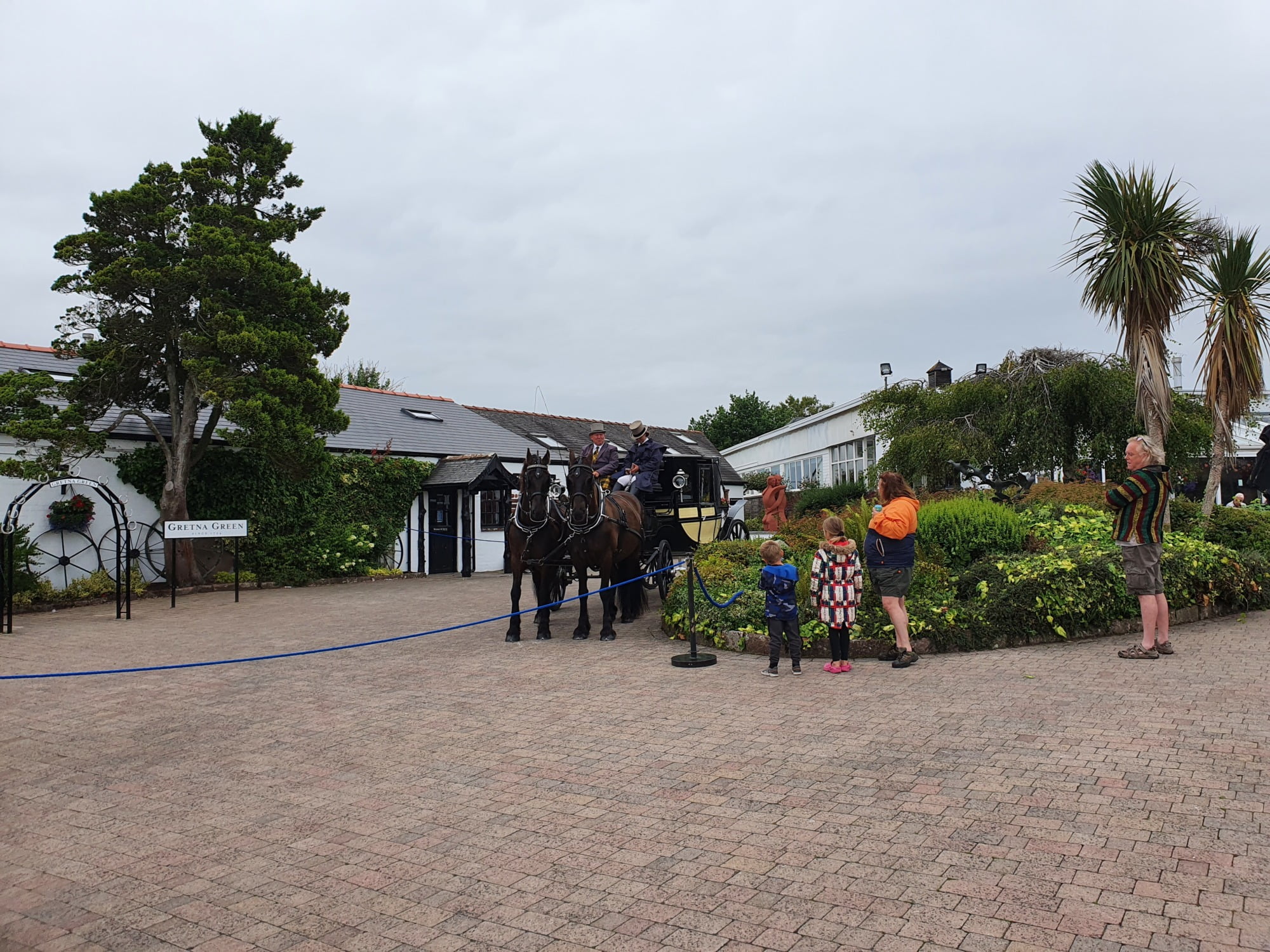 Watch Weddings at Gretna Green