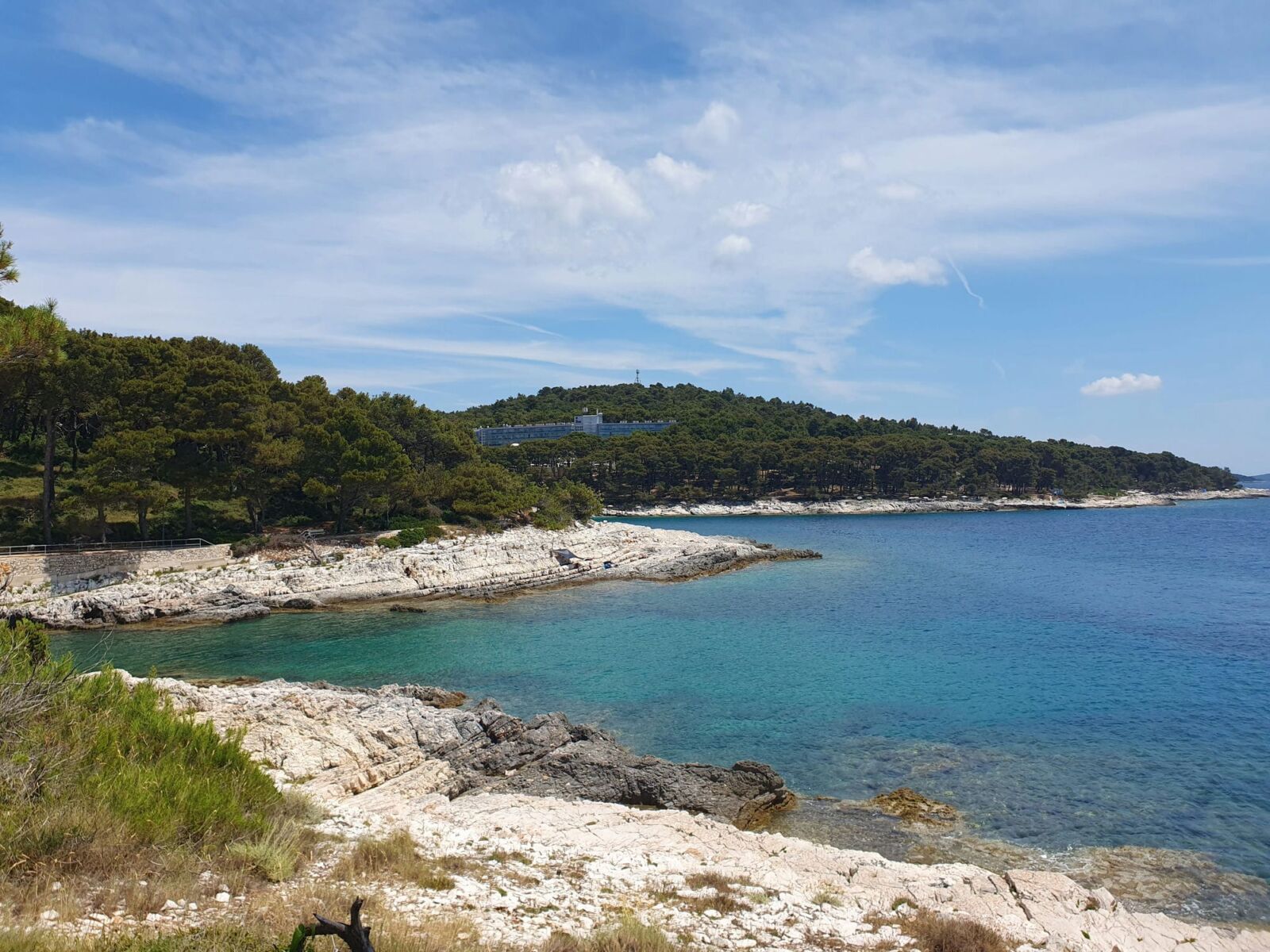 beach Veli Žal Coast Path