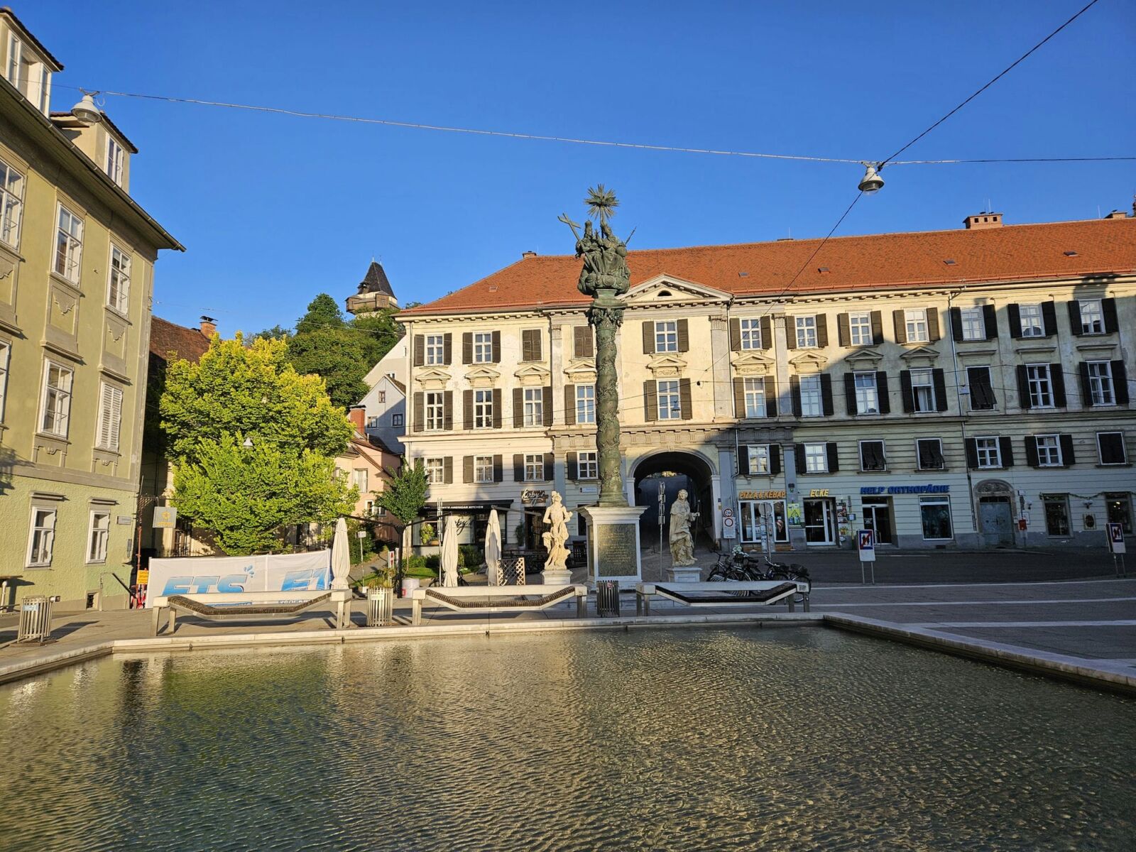 Karmeliterplatz Graz Water
